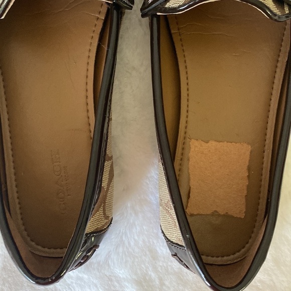 COACH Tan & Brown Signature Print Fortunata Driving Shoe/ Loafer Size 6.5 - Picture 5 of 9